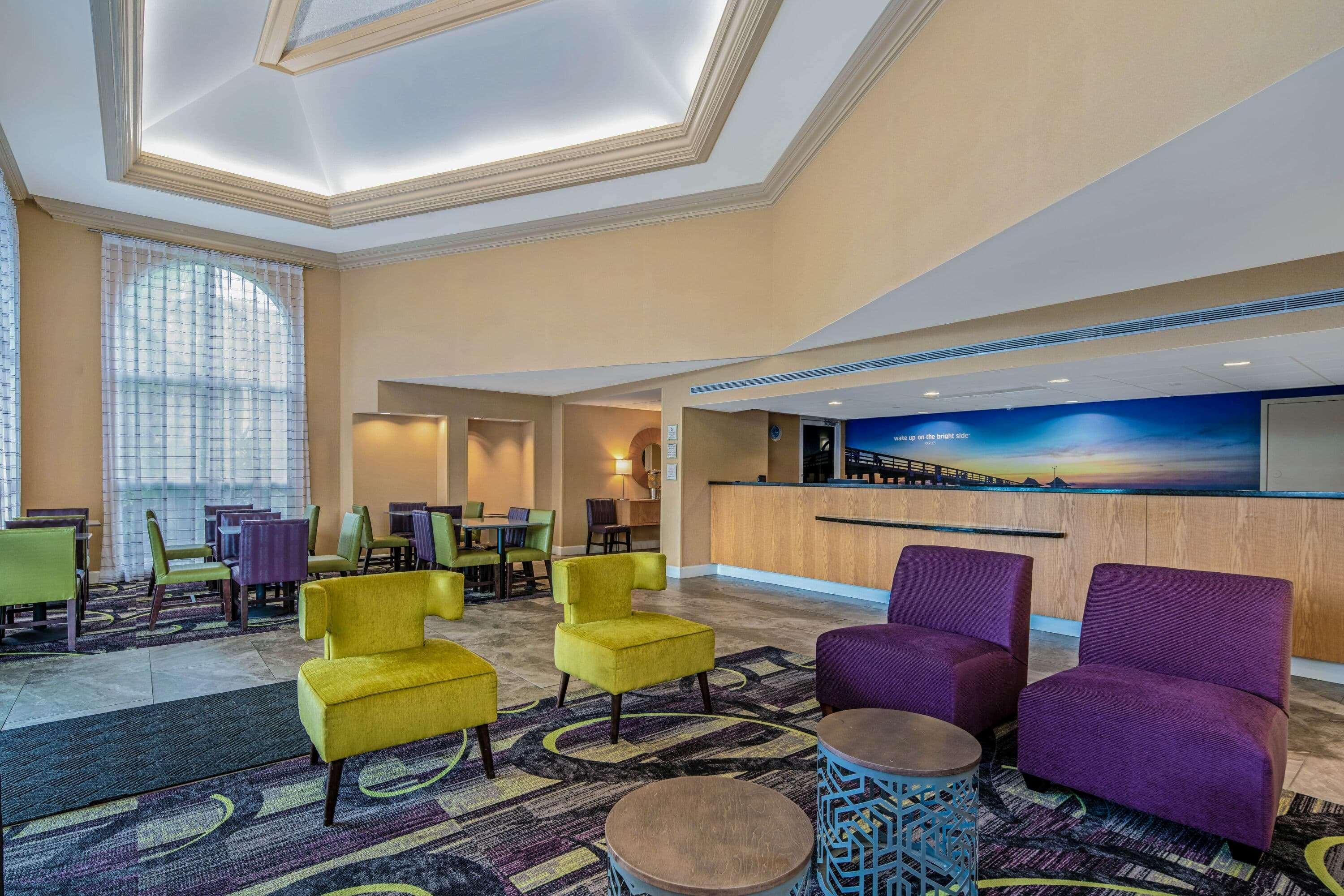 Hotel La Quinta By Wyndham Naples Downtown Exterior foto
